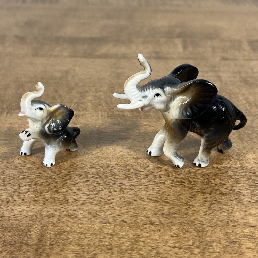 Vintage Pair Of Elephant Mini Miniature Figurines Japan Bone China‎ Trunk Up